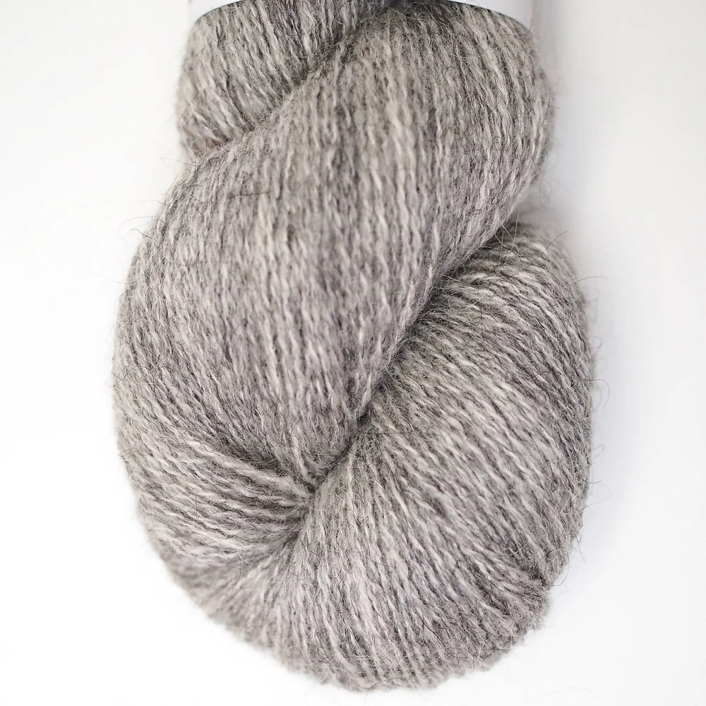 Dansk Pelsuld 8/2 - farve 03 LYS GRÅ