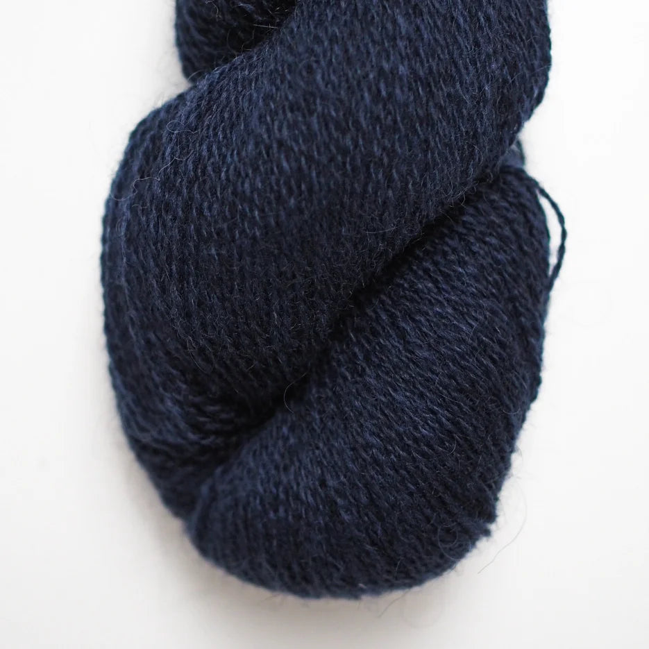 Dansk Pelsuld 8/2 - farve 21 MARINE