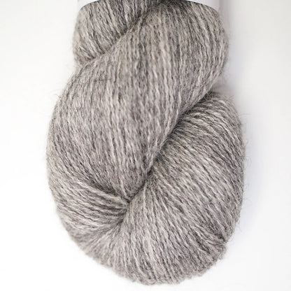 Note Sweater garnpakke - vælg farve [Dansk Peulsuld 8/2]
