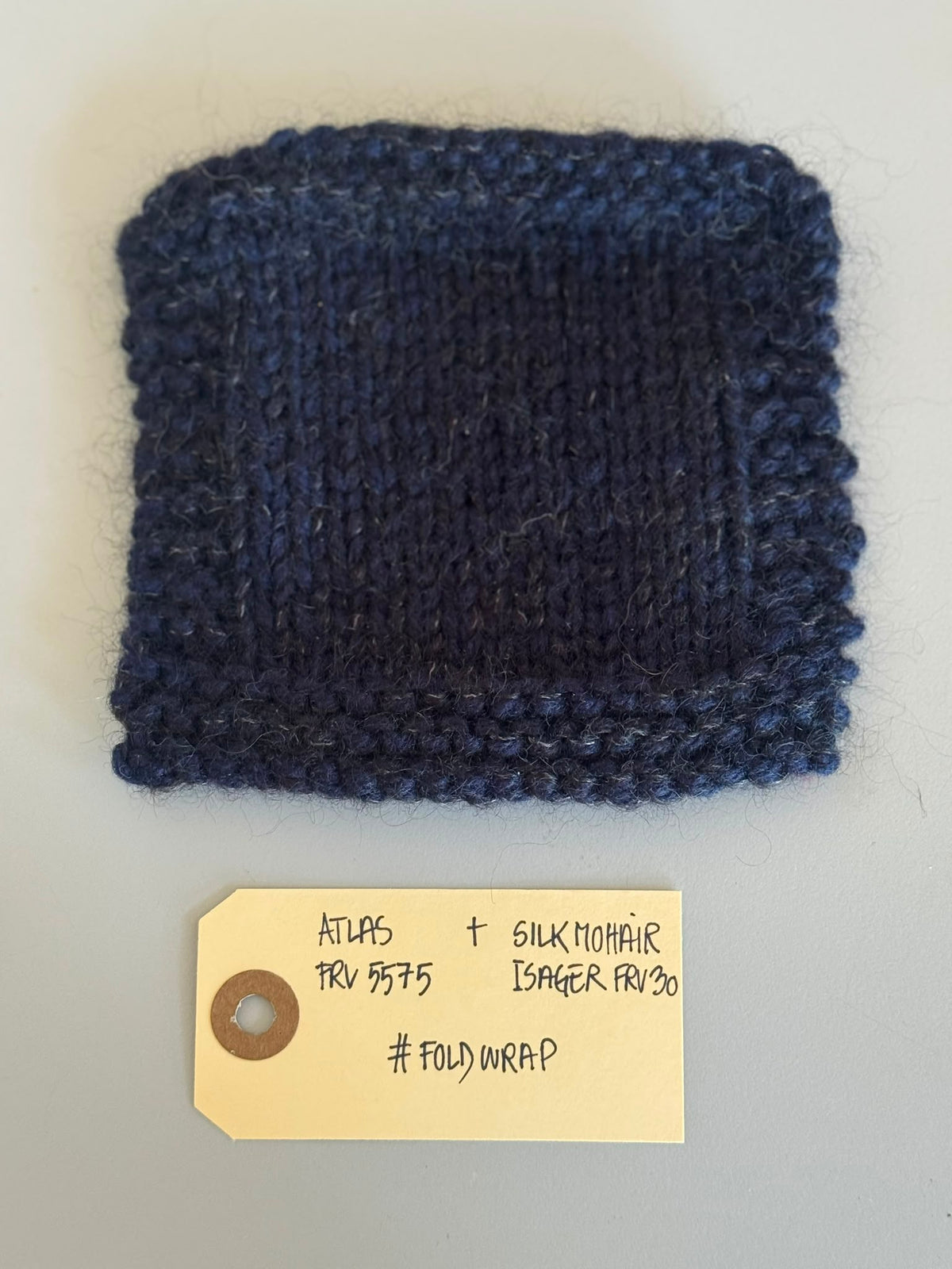 Fold Wrap garnkit [Atlas/Isager Silk mohair]