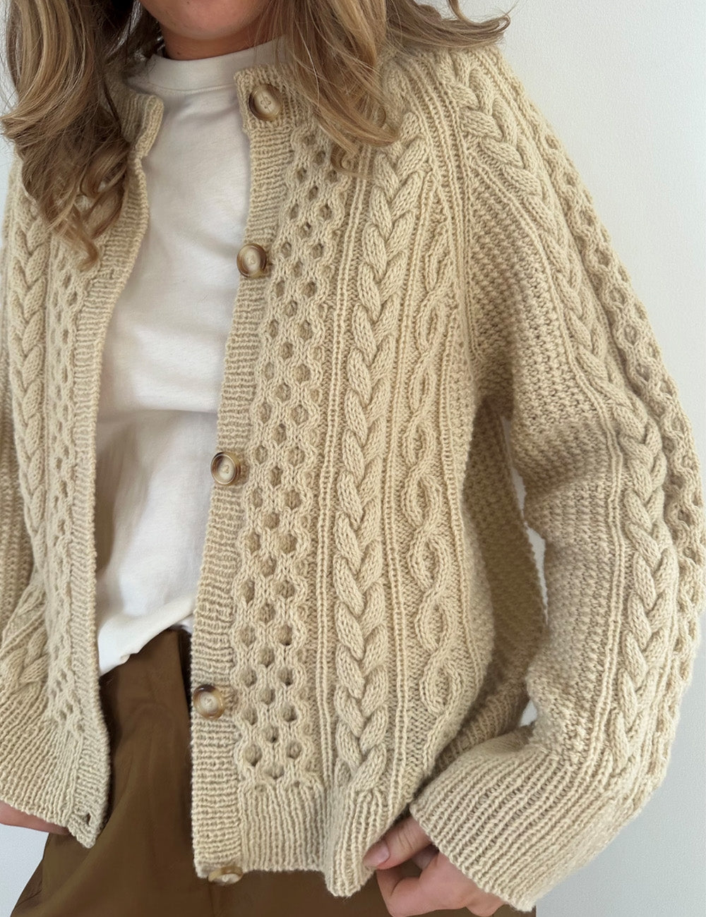 Cara Cardigan garnkit [Jensen garn]