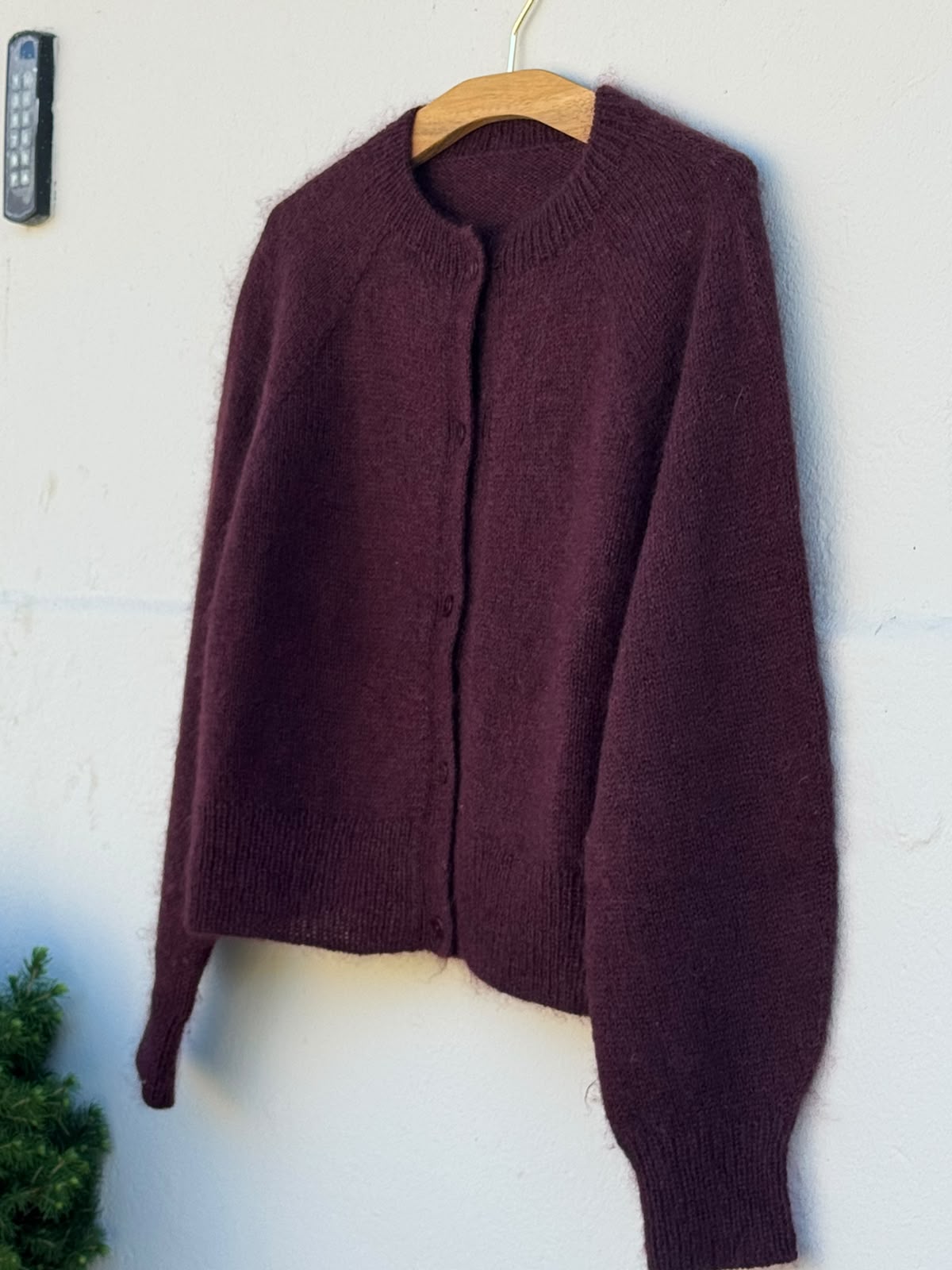 Darcy Cardigan garnkit [Tvinni/Isager Silk mohair]