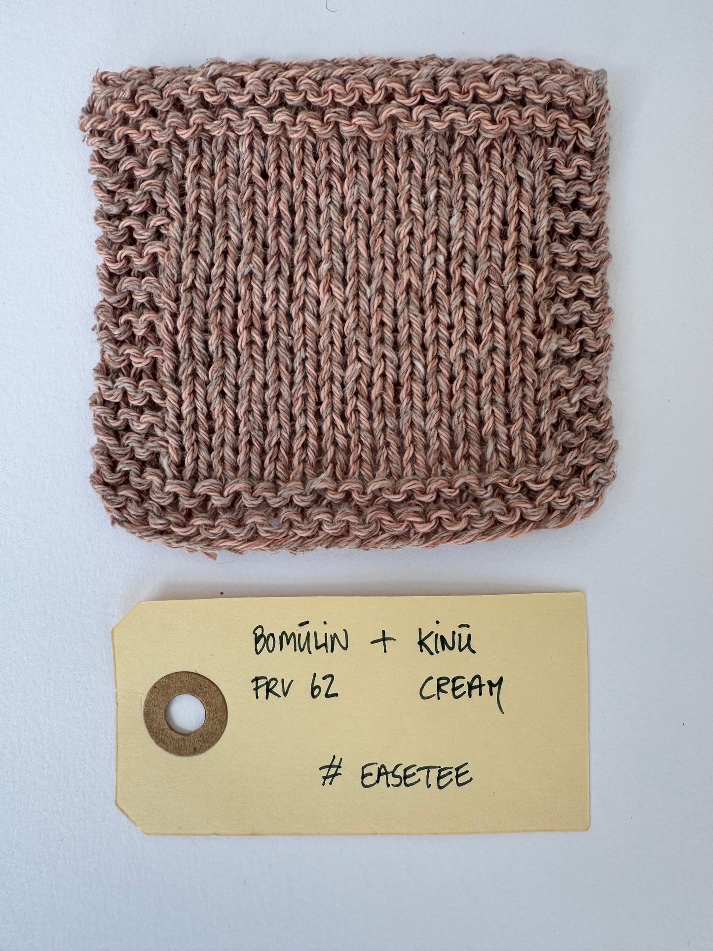 Ease Tee garnkit [Bomulin/Kinu]