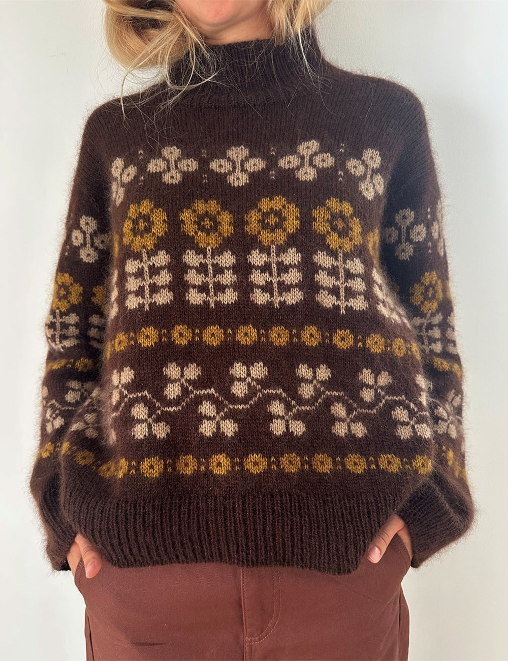 Mona Sweater garnkit [Saga/Tilia/Tvinni]