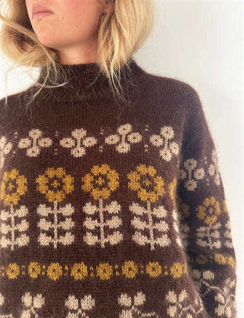 Mona Sweater garnkit [Saga/Tilia/Tvinni]