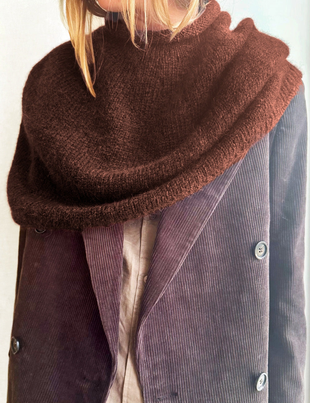 Plain Yoke Poncho garnkit [Snefnug]