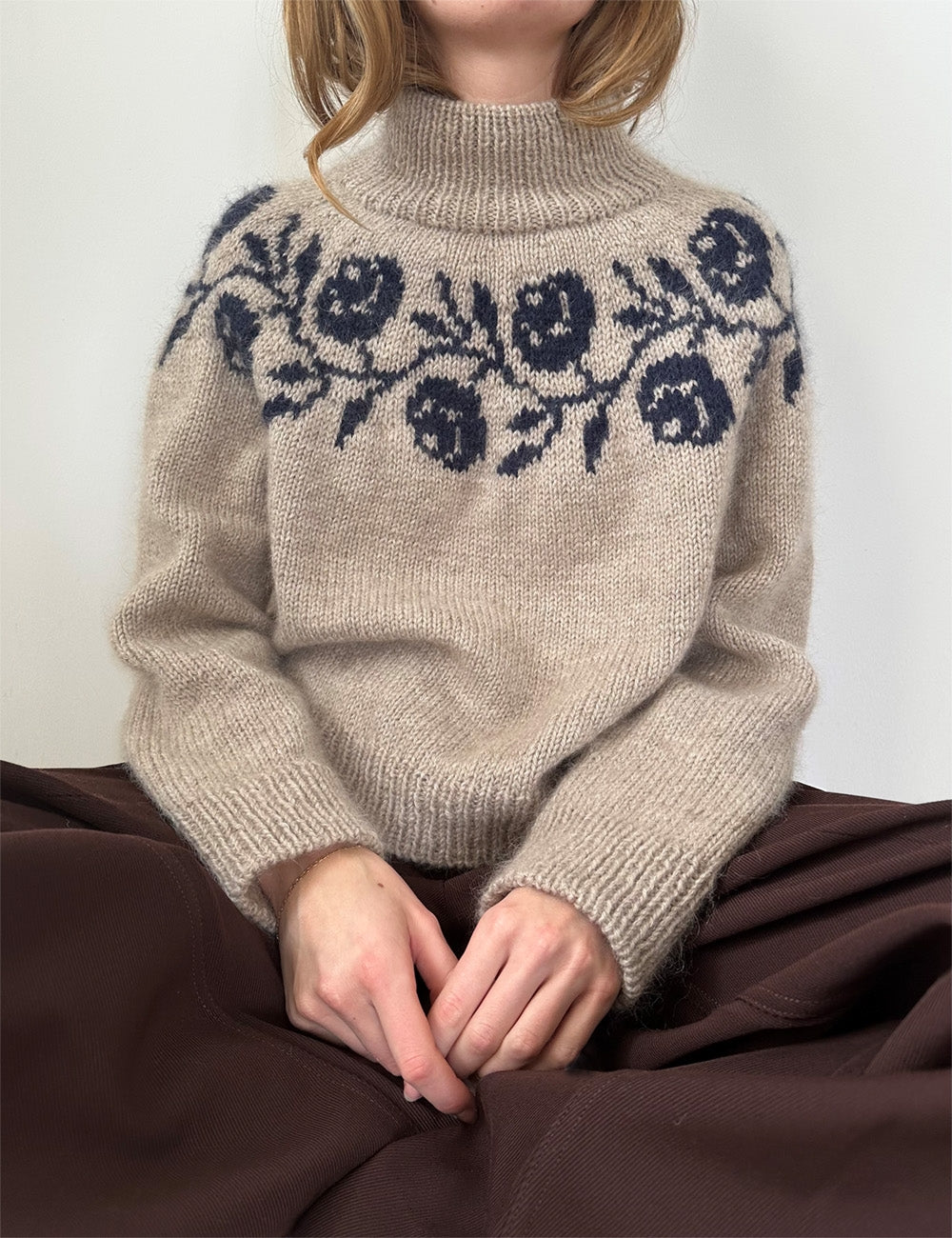 Rosie Yoke Sweater garnkit [Peer Gynt/Tilia]