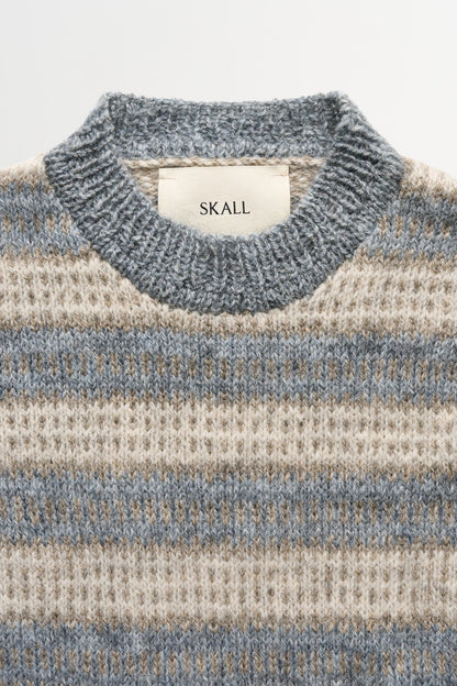 Svala O-neck Skall Studio garnkit [Håndværksgarn]