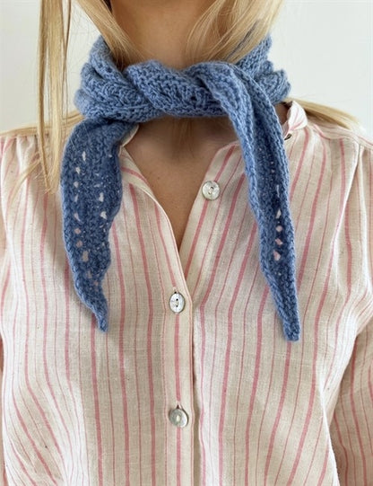 Peacock Scarf garnkit [Cardiff Cashmere Classic]