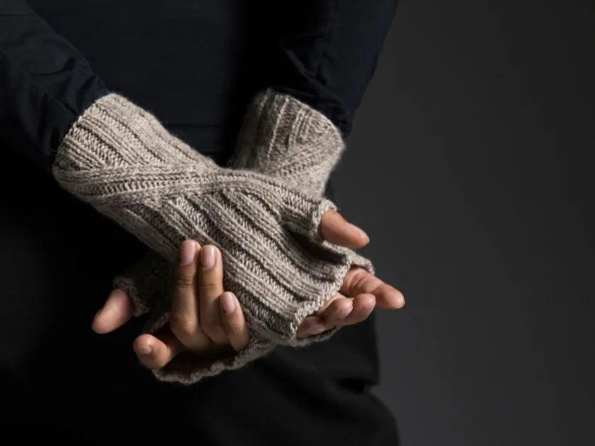 Kirstine gloves garnkit [Mashdale]