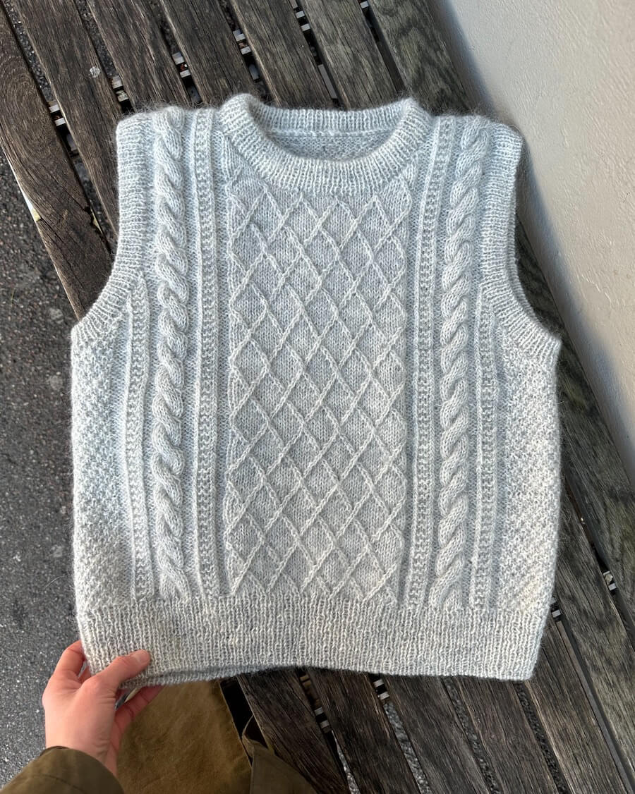 Moby Slipover garnkit [Tynn Peer Gynt/Isager Silk mohair]